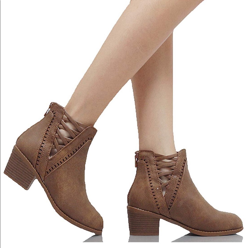 😍restock Tan criss cross v cut booties - Picture 8 of 8